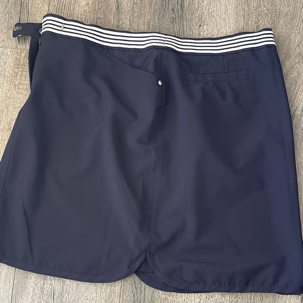 Stylish Navy Women's Midi Skirt with Striped Waistband - Picture 5 of 11